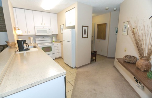Ocean Shores Apartment | The Grey Gull