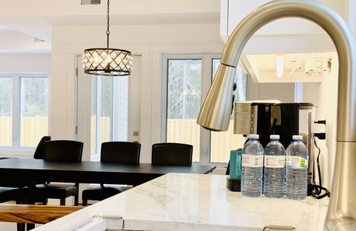 North Bay House | The Greystone Executive Bungalow - Ski Ridges Estate