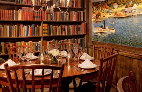 Essex Village Hotel | The Griswold Inn
