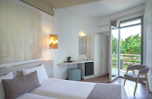 Drepano Hotel | The Grove Seaside Hotel