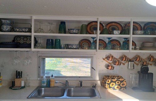 Jerome House | The Guest House, just a place in the country. n1 bd, 1 bath, +daybed, big deck.