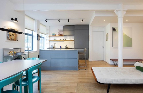 Homerton Apartment | The Hackney Loft, by Veeve