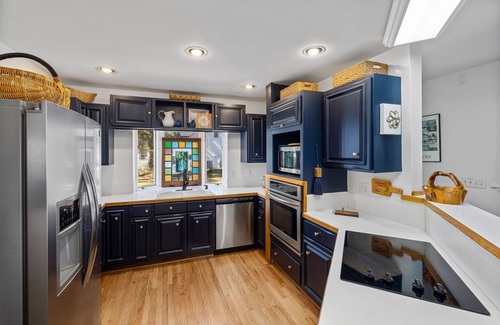 Belhaven House | The Haven in Belhaven NC, Waterfront with private dock, steps from town center.