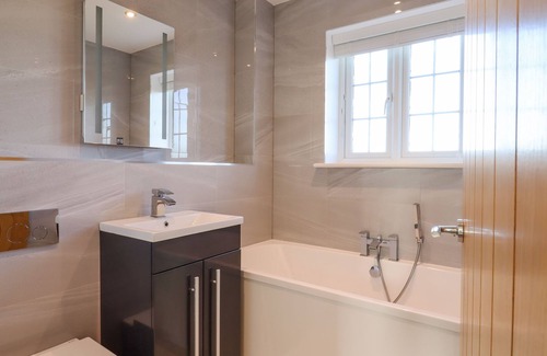 Thistley Green Cottage | THE HAVEN, pet friendly, with a garden in Burwell, Cambridgeshire