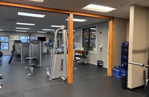 Klamath Falls House | The Hawk Nest