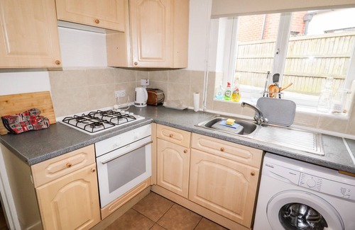 Rowton House | THE HAWTHORNS, pet friendly, character holiday cottage in Christleton