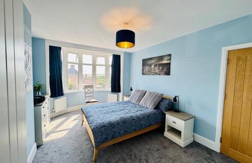 Salisbury House | The Henge House