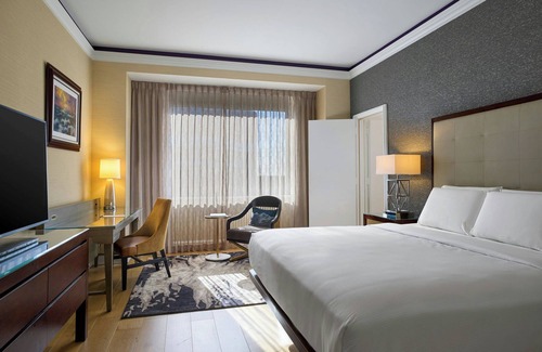 Dearborn Hotel | The Henry Hotel, Autograph Collection