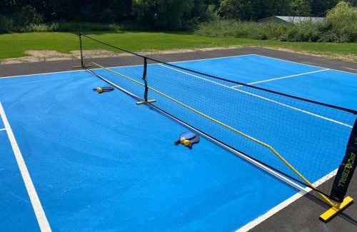Stillwater House | The Hera Haven - Pickleball, hot tub, racetrack & lake