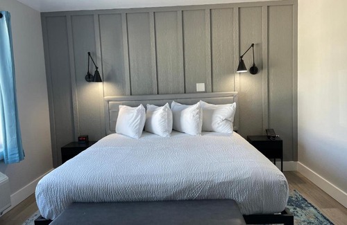 Petersburg Hotel | The Hermitage Inn and Taphouse