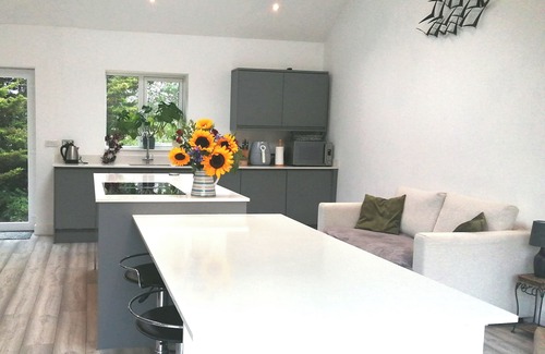 Newmarket House | The Highlands, 5 bed 5 bath, large spacious house