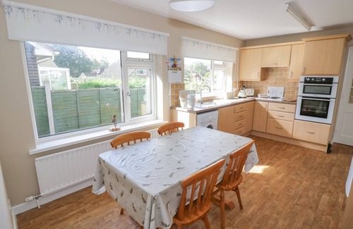 Church Stretton House | THE HIGHLANDS, family friendly, with a garden in Church Stretton