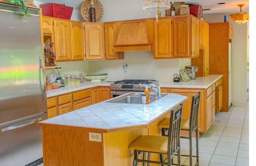 Pomona House | "THE HILLTOP"- 30 Mins NYC- 20 Mins West Point-1 Acre Private-Heated Pool