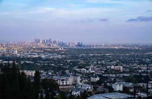 Hollywood Hills West Villa | The Hollywood Hills Crest Villa