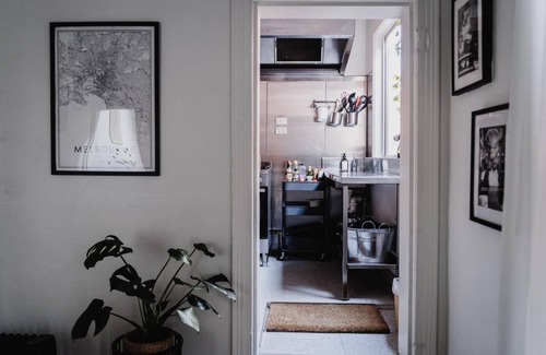 Fitzroy House | The Home Away From Home On Smith Street Collingwood (With Parking)