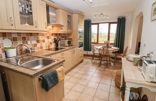 Tidenham Cottage | The Honey Pot