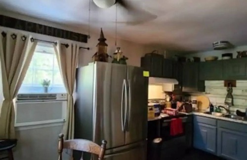 Corbin Cabin | The Horseshoe Pond Cabin-15 min to historic Fredericksburg or Kings Dominion VA