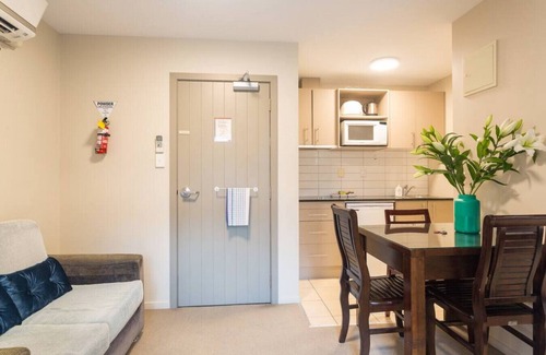 Newton Apartment | The ideal city escape w onsite carpark!
