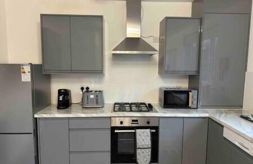 Rednal House | The Ideal Spacious Home