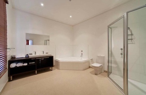 Burnie Hotel | The Ikon Hotel