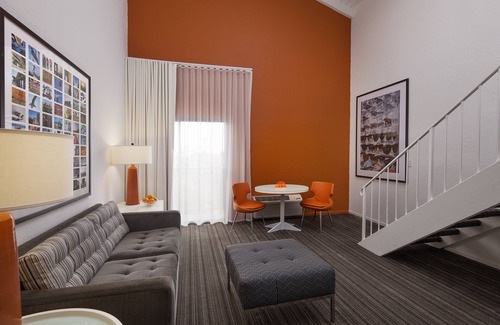 Venice Hotel | The Inn at Venice Beach