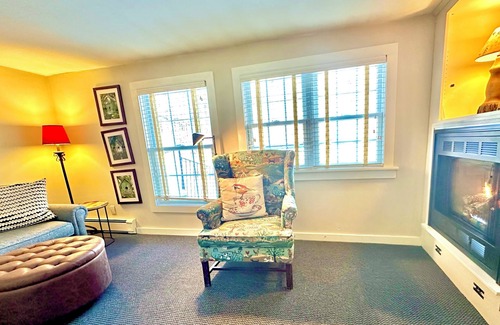 Perkinsville Hotel | The Inn at Weathersfield