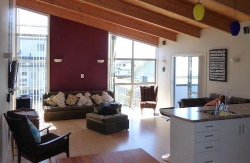 Waihi Beach House | The Jandal - Waihi Beach Holiday Home