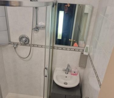 Central Aberdeen House | The Jays Guest House