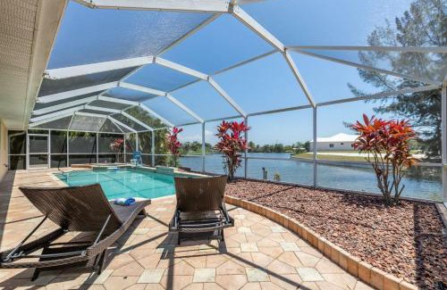Pelican House | The Joint Venture - Cape Coral - Roelens Vacations