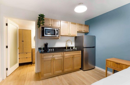 Tucson Hotel | The Kennedy Tucson, SureStay Collection by Best Western