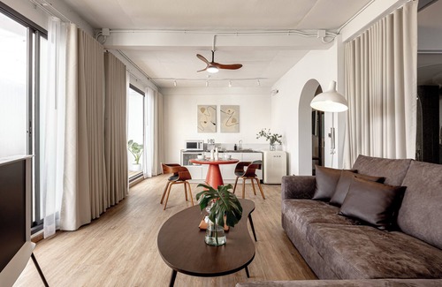 Khlong Ton Sai Apartment | The Lair Bangkok