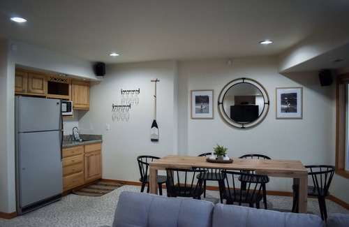 Eatonville House | The Lake House - Lakefront stay with Sauna and Hot Tub! 5 star living and views!