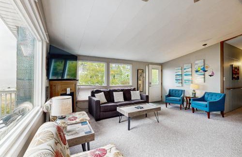 Malletts Bay House | The Lake House