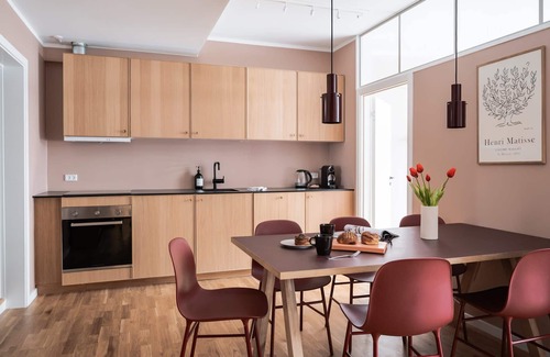 København V Apartment | The Lakes 2BR 2Bath by Daniel & Jacob's