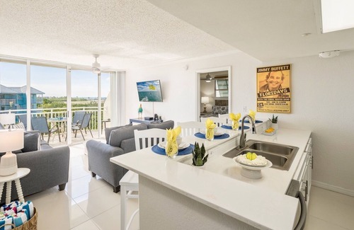 Key West Condo | *THE LARK’S LANDING @ SUNRISE SUITES* Condo & Pool + LAST KEY SERVICES…