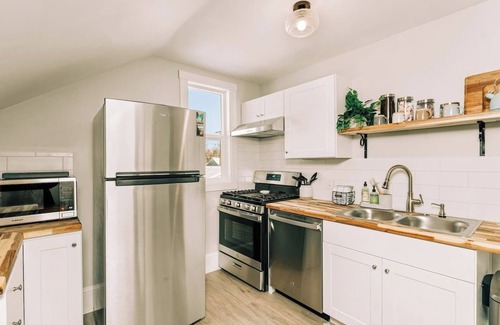 Great Falls House | The Lark’s Nest - A Gem in a Tranquil Neighborhood