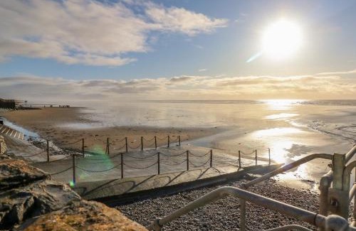Pendine House | The Last Resort