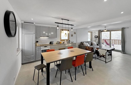 Granges Apartment | The Laughing Cow - 10 mns from Sion and ski
