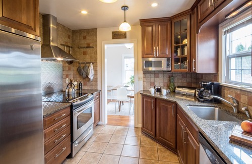 South Westside House | The Laurels: Elegant Craftsman Perfectly Located