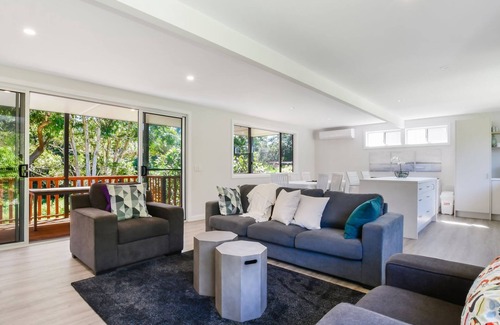 Seal Rocks House | The Lazy Seal This newly renovated two storey four bedroom property offers modern, light and airy op