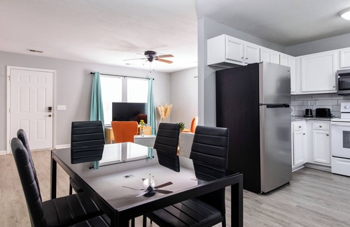 Griffin Gate House | The Lexington Lux l Quaint & Cozy l Horse Park