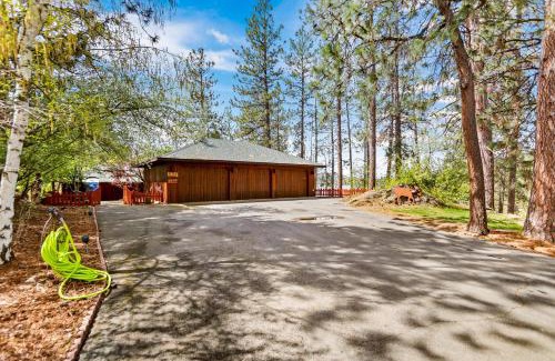 Liberty Lake House | The Liberty Lake Treehouse