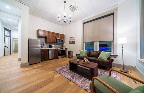 Sedalia Apartment | The Library - Luxury 2-Bedroom Apartment in Downtown Sedalia