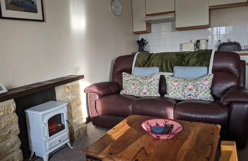 West Compton Cottage | THE LINHAY, pet friendly, character holiday cottage in Bridport