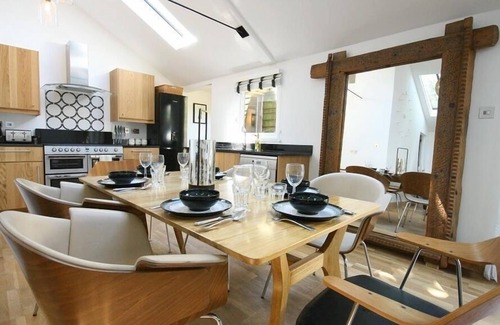 Little Coxwell Cottage | THE LINHAY, pet friendly, character holiday cottage in Faringdon