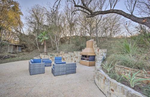 Castroville House | The Little Alsatian House 18 Miles to San Antonio