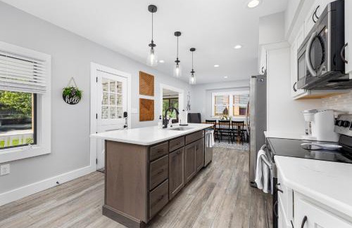 Perrysburg House | The Little Blue Bungalow - Walk to Shops & Eats