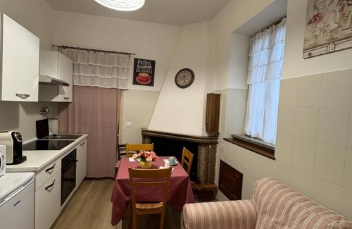 Zona LIII Tomba di Nerone Apartment | The Little House