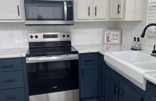 Austin House | The Little Longhorn- a tiny home nestled between Austin and Dripping Springs