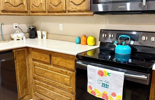 Waxahachie House | The Little Lyla House - Cute home in Waxahachie on almost an acre!